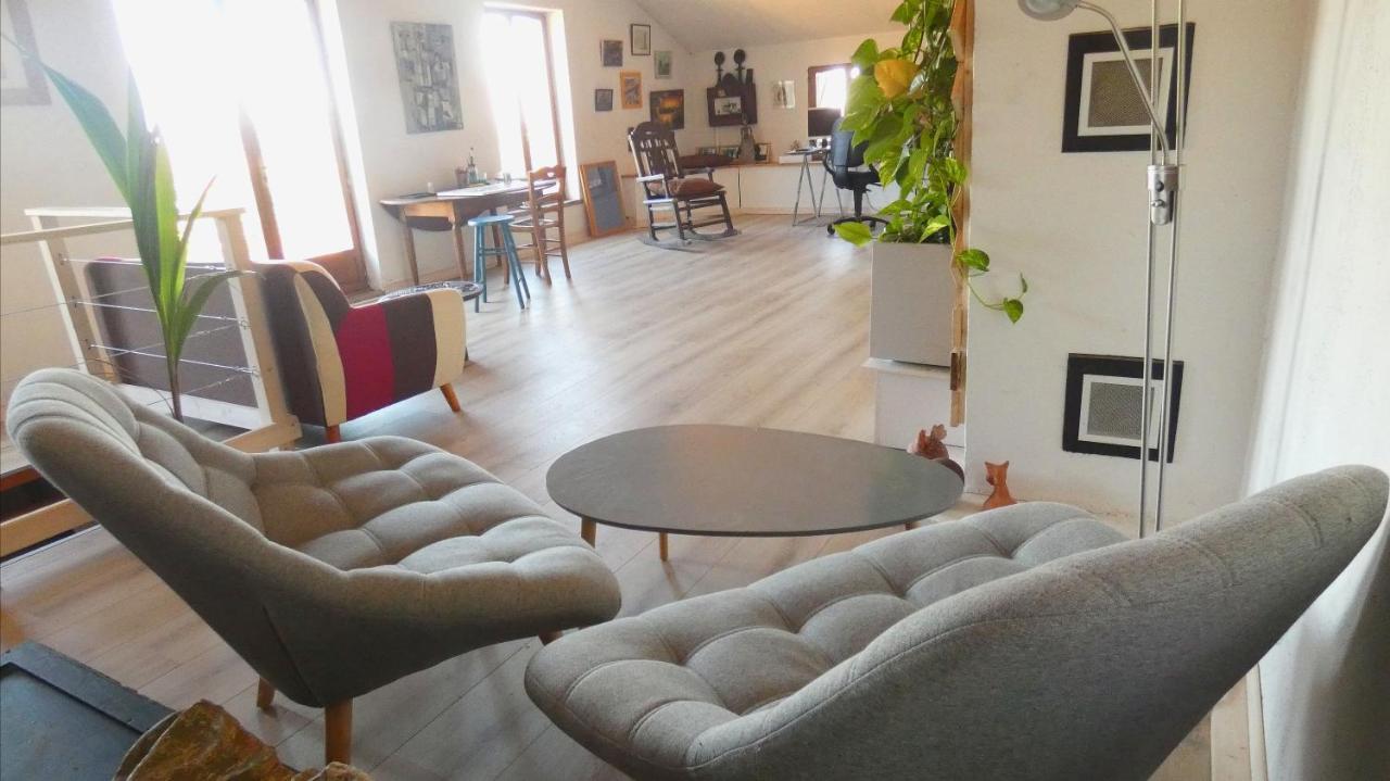 Hotel La Sourciére d'Eros à Bellesserre Extérieur photo